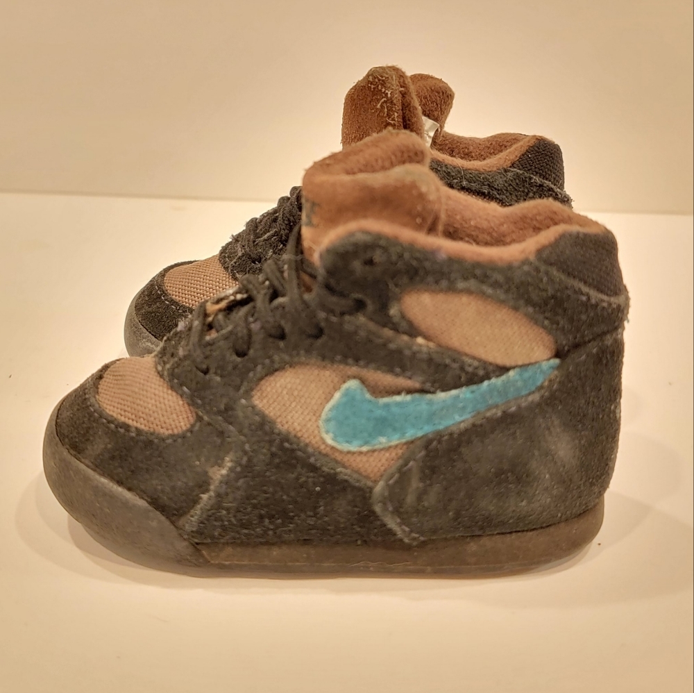Rare Nike Acg Boots baby infant size is 3 1992